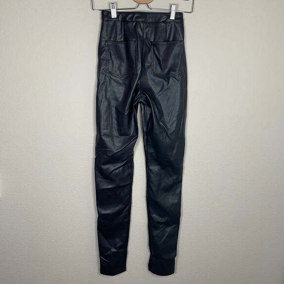 Forever 21 Faux Leather Pants Size XS - Picture 6 of 11